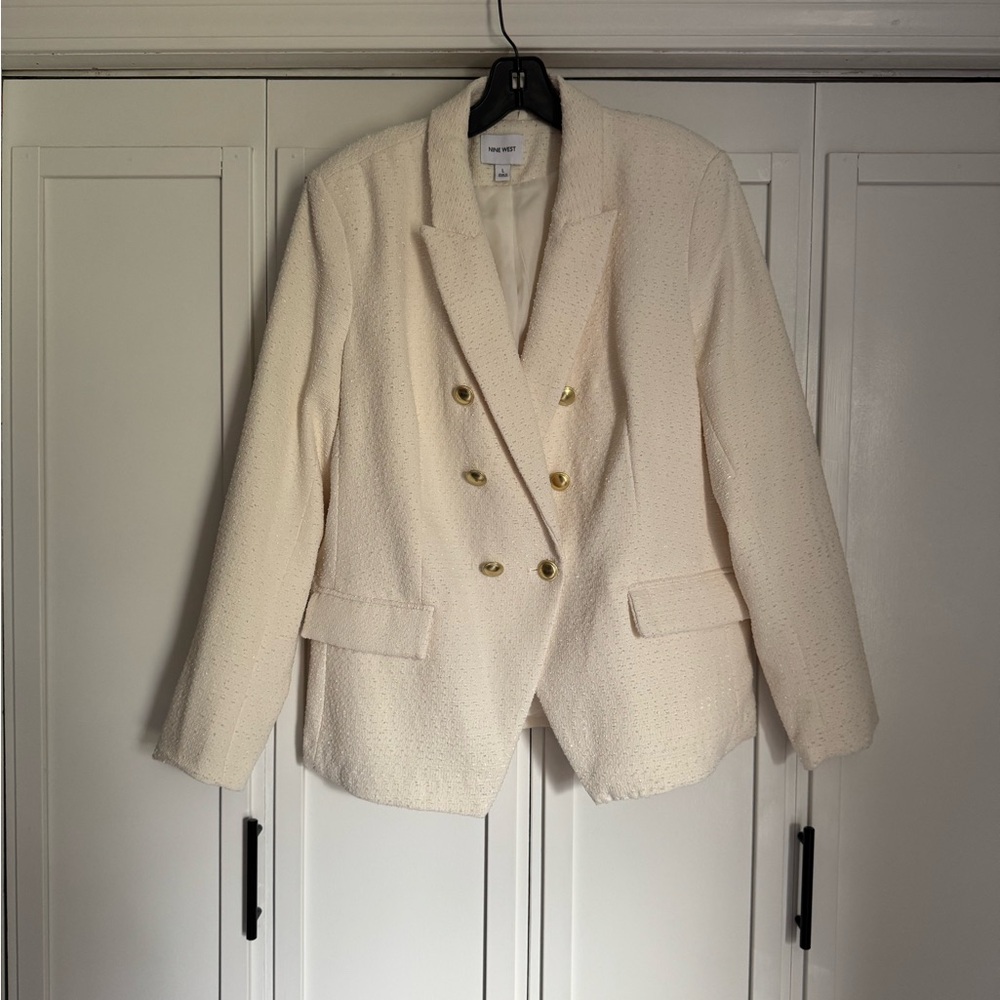 Women's Cream Double-Breasted Bouclé Blazer with Gold Buttons